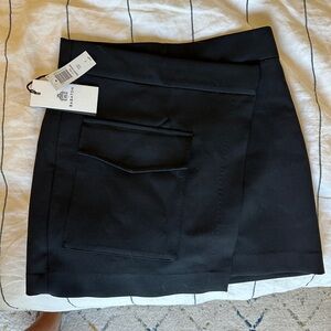 Babaton happy hour mini skirt size 2